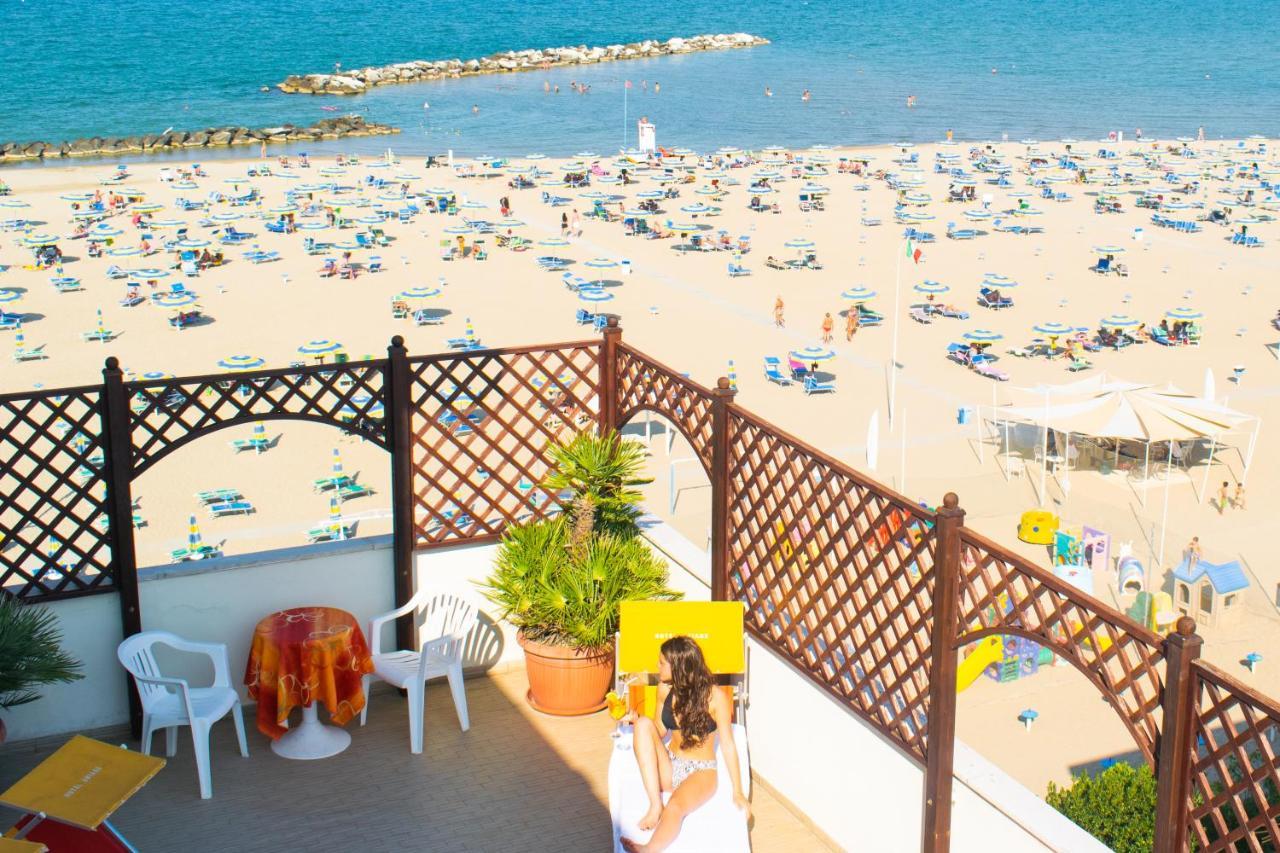 Hotel Driade Sul Mare Rimini Exteriér fotografie